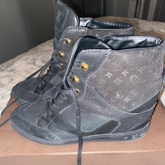 Preloved Louis Vuitton wedged sneaker - Picture 7 of 7